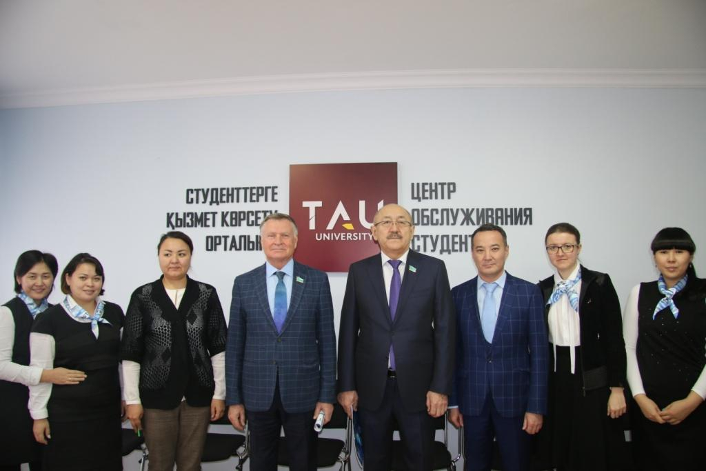 Встреча сенаторов парламента Республики Казахстан со студентами